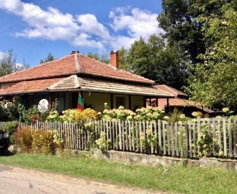 Haus kaufen Apriltsi max c08pve9ydnui